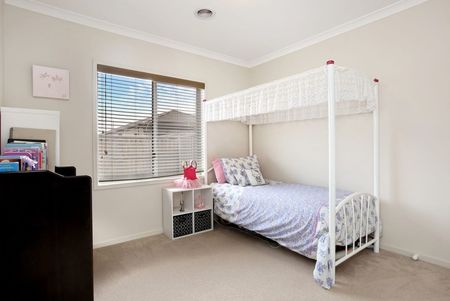 Zoned to Saltwater P-9 College! - Photo 3