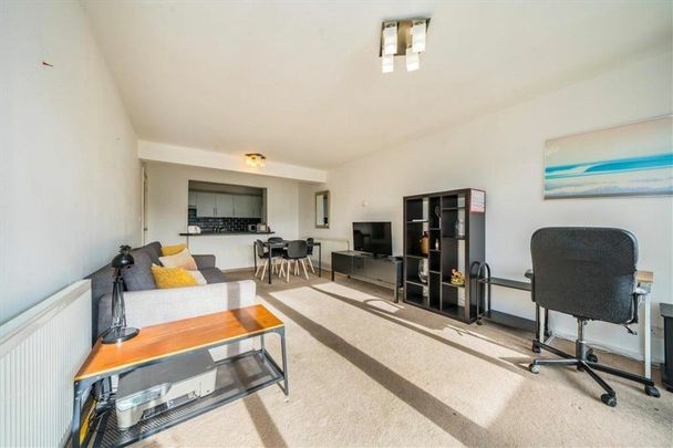 Porchester Square, London, W2 - Photo 1