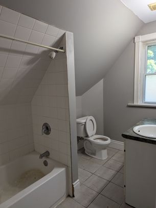 720 Queens Ave. - Photo 1