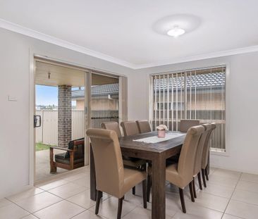 Perfect Family Home - Photo 2