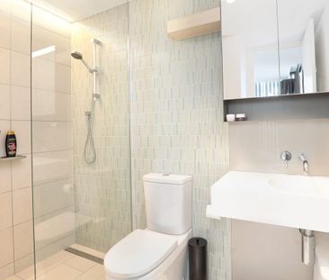 DISCOVER SOPHISTICATION & LIFESTYLE IN OAKLEIGH’S TOP LOCATION - Photo 6