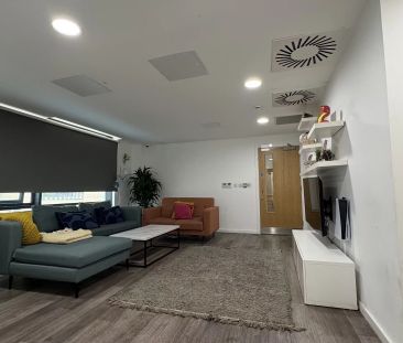 Silver Studio - Photo 1