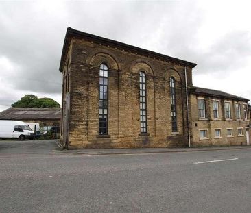 Albert Road, Queensbury, Bradford, BD13 - Photo 1