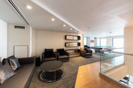 For Lease - 111 Elizabeth Street Unit# 1109, Toronto, Ontario - Photo 2