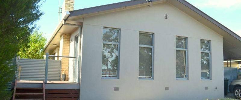 Great Location Walking Distance To CBD. - Photo 1