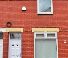 4 bedroom property to rent in Salford - Photo 5