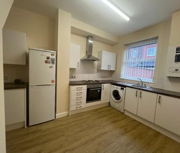 2 bedroom terraced house to rent - Photo 5