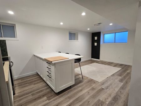 For Lease - 32 Hillary Avenue, Toronto, Ontario - Photo 2