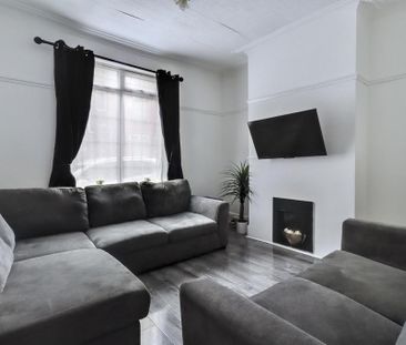 2 bedroom terraced house to rent - Photo 1