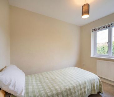 3 bedroom detached house to rent - Photo 2