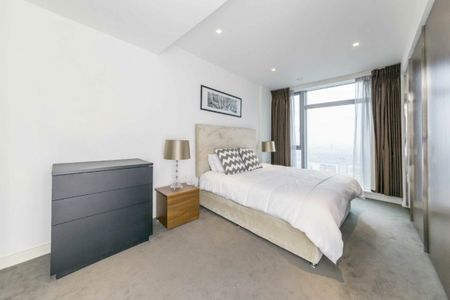 Pan Peninsula Square, E14, London - Photo 3