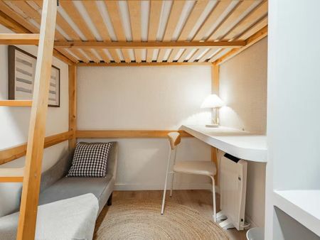 Rambla del Poblenou, Barcelona, Catalonia 08005 - Photo 2