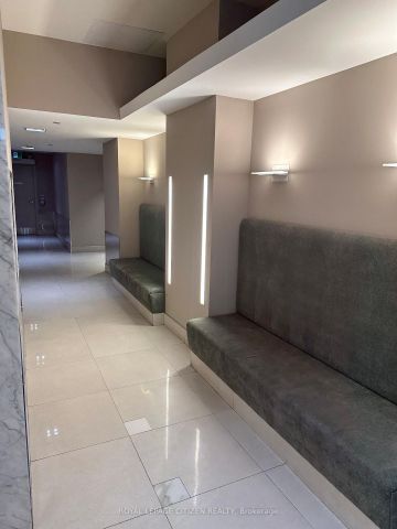 For Lease - 9618 Yonge Street Unit# 1202, Richmond Hill, Ontario - Photo 2