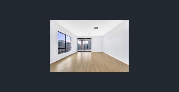 BRAND NEW LUXURY LIVING IN KALKALLO! - Photo 1