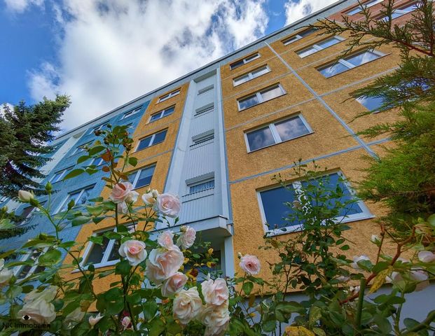 ++ sonnige 2-Raum-Wohnung mit Balkon & netter Hausgemeinschaft - in Limbach-Oberfrohna ++ - Photo 1