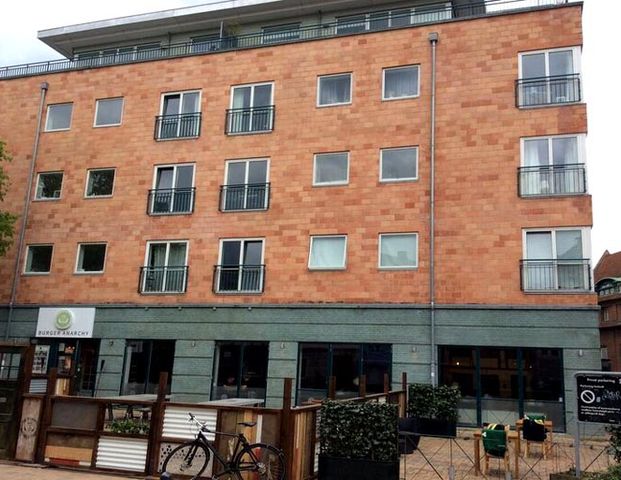 Dejlig 2-værelses lejlighed i hjertet af Odense C - Photo 1