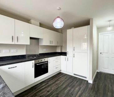 2 bedroom end of terrace house to rent - Photo 3