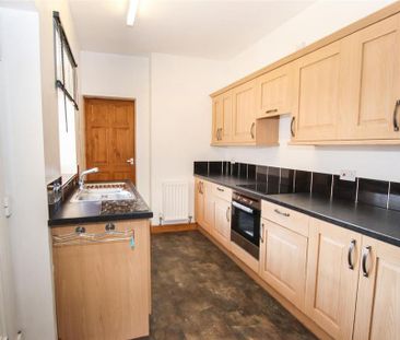 3 bedroom townhouse to rent - Photo 1