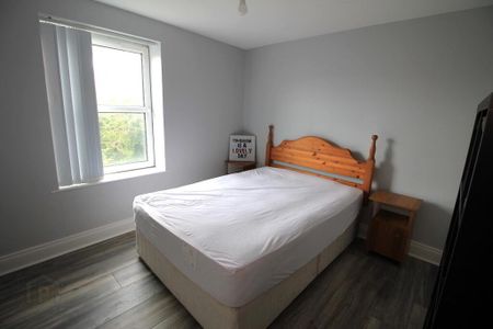 Apt 3, 73-75 Bridge St, Banbridge, BT32 - Photo 3