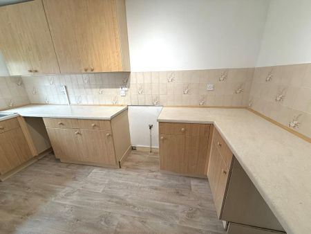 2 bedroom terraced house to rent - Photo 2