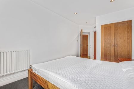 Warwick Road, Beckford Close, London, W14 - Photo 3