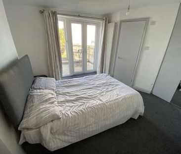 1 bedroom property to rent - Photo 2