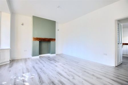 4 bed semi-detached house to rent in Thirsk Road, Yarm, TS15 - Photo 2