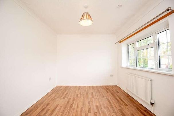 Ellerton Gardens, Doncaster, DN4 - Photo 1