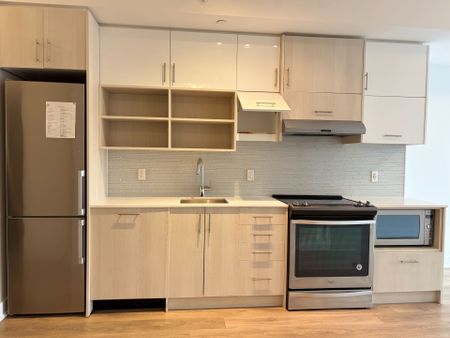 For Lease - 150 Fairview Mall Drive Unit# 1212, Toronto, Ontario - Photo 4