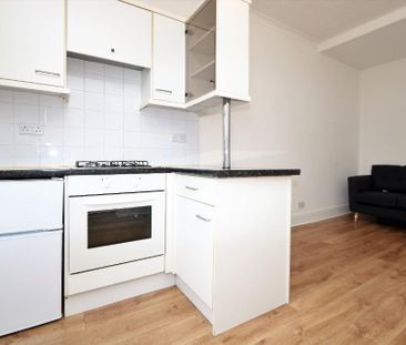 1 bedroom flat to rent - Photo 6