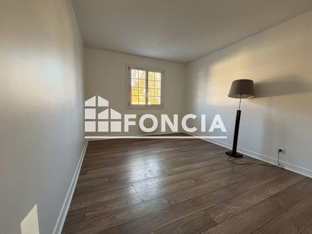 Tout savoir sur cette maison dans le quartier Le Plateau, à Louveciennes - Photo 3