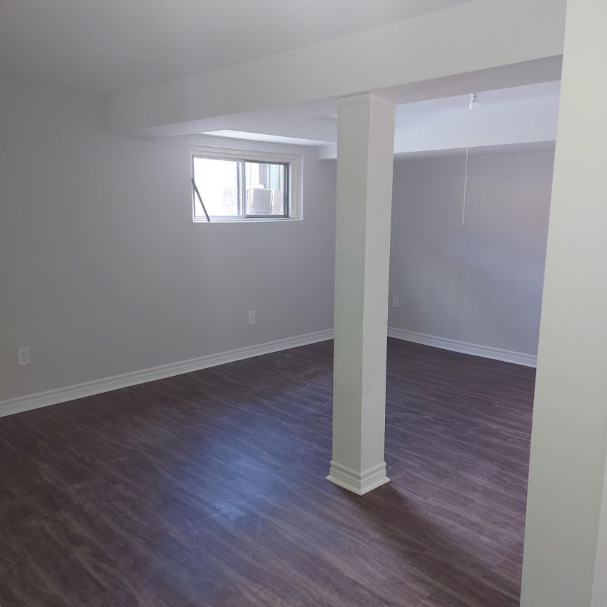 Beautifully Renovated Unit - Photo 1