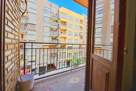 Carrer de Lleida, Valencia, Valencian Community 46009 - Photo 2