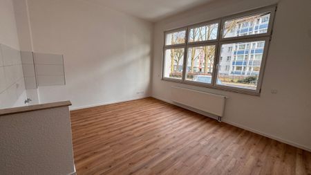 *** Erstbezug nach Sanierung! Charmante EG-Wohnung mit Duschbad! *** - Photo 2