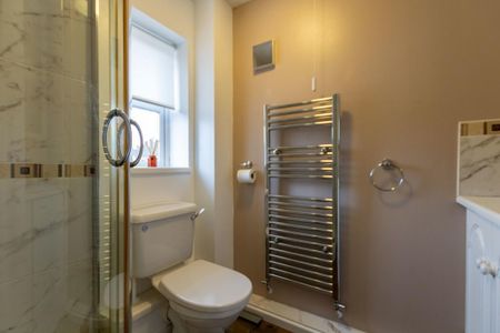 2 bedroom semi-detached house to rent - Photo 3