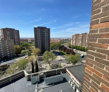 Avenida de Moratalaz, Madrid, Community of Madrid 28030 - Photo 2