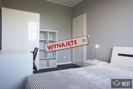 Trzypokojowe mieszkanie na Starym Mieście ! - Zdjęcie 2