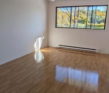3 1/2 À LOUER, POINTE-AUX-TREMBLES, LIBRE MAINTENANT - Photo 1