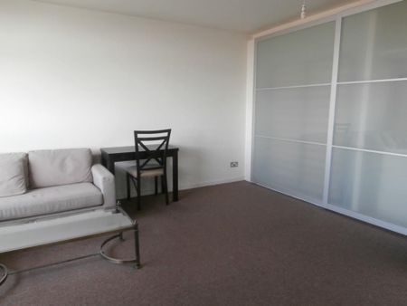 Studio to rent - Photo 4