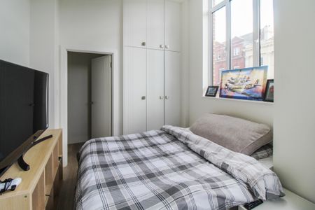 2 bedroom apartment to rent Silver Street, Bedford, Bedfordshire, MK40 - Photo 2