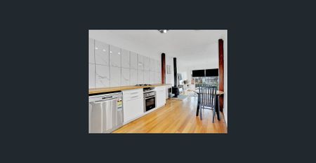 Fantastic unit in great location! Expenses included! - Photo 4