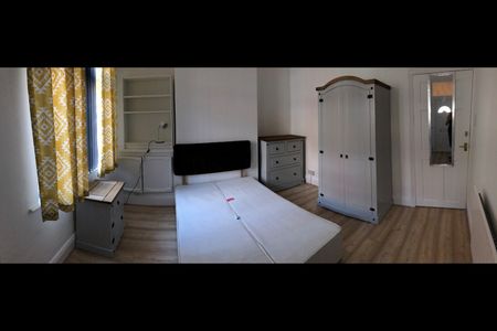 3 Bed Terraced House, Battenberg Road, LE3 - Photo 2