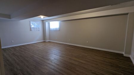 For Lease - 76 Srigley Street, Barrie, Ontario - Photo 4