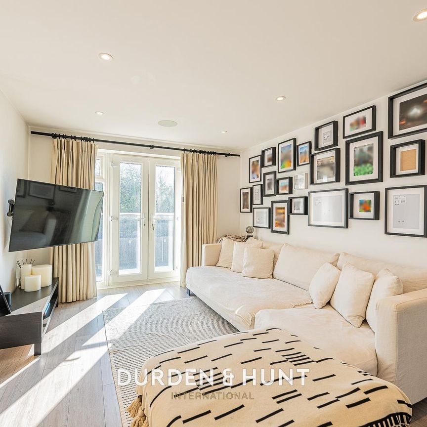 Highfield Place, High Street, Ongar - Photo 1