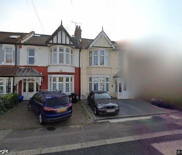 Room in a Shared House, Auckland Road, IG1 - Photo 1