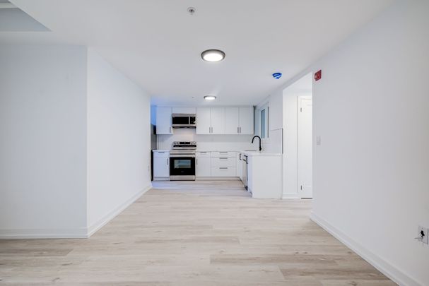 For Lease - 3039 Dundas Street Unit# 3, Toronto, Ontario - Photo 1