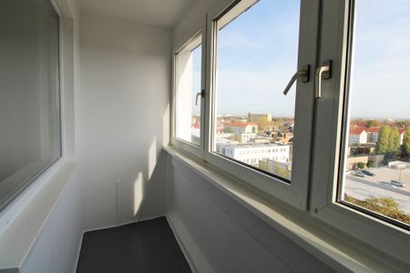 Willkommen! 2 Zimmer mit Balkon! - Photo 2