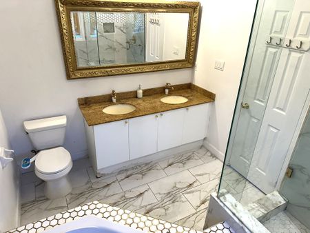 For Lease - 72 Four Seasons Circle Unit# (MAIN FLOOR), Brampton, Ontario - Photo 2