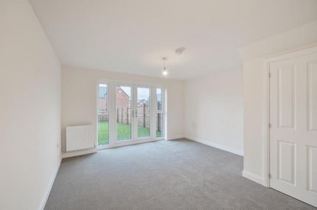 3 bedroom semi-detached house to rent - Photo 2