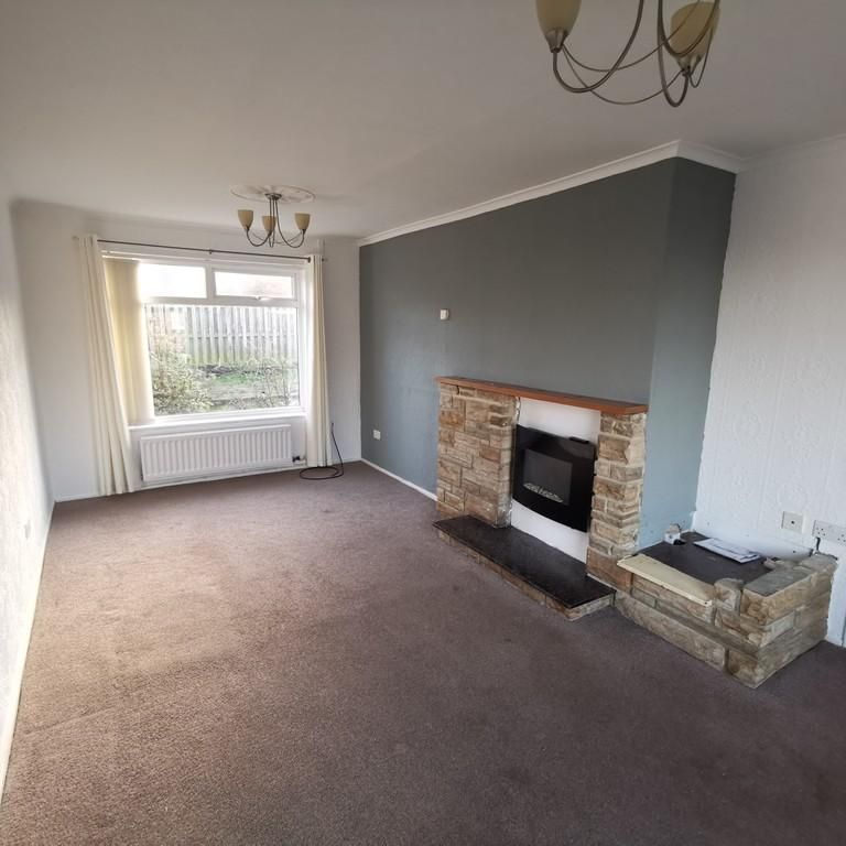 2 bedroom semi-detached house to rent - Photo 1